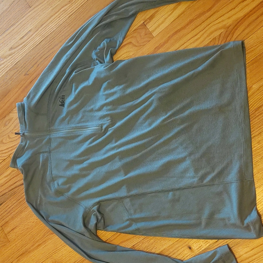 Rei long sleeve shirt
